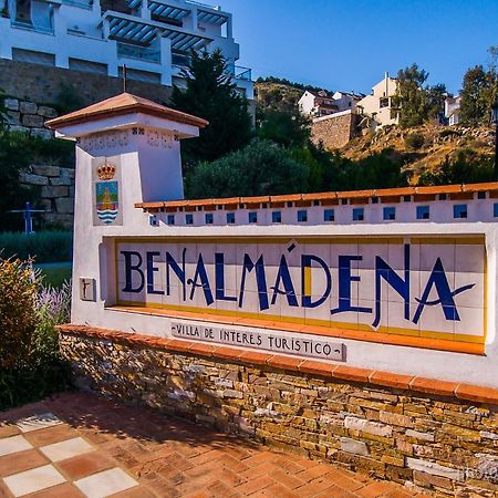 Apartamentos Los Cisnes - 2º Linea De Playa - Perfecta Ubicacion Benalmádena Zewnętrze zdjęcie