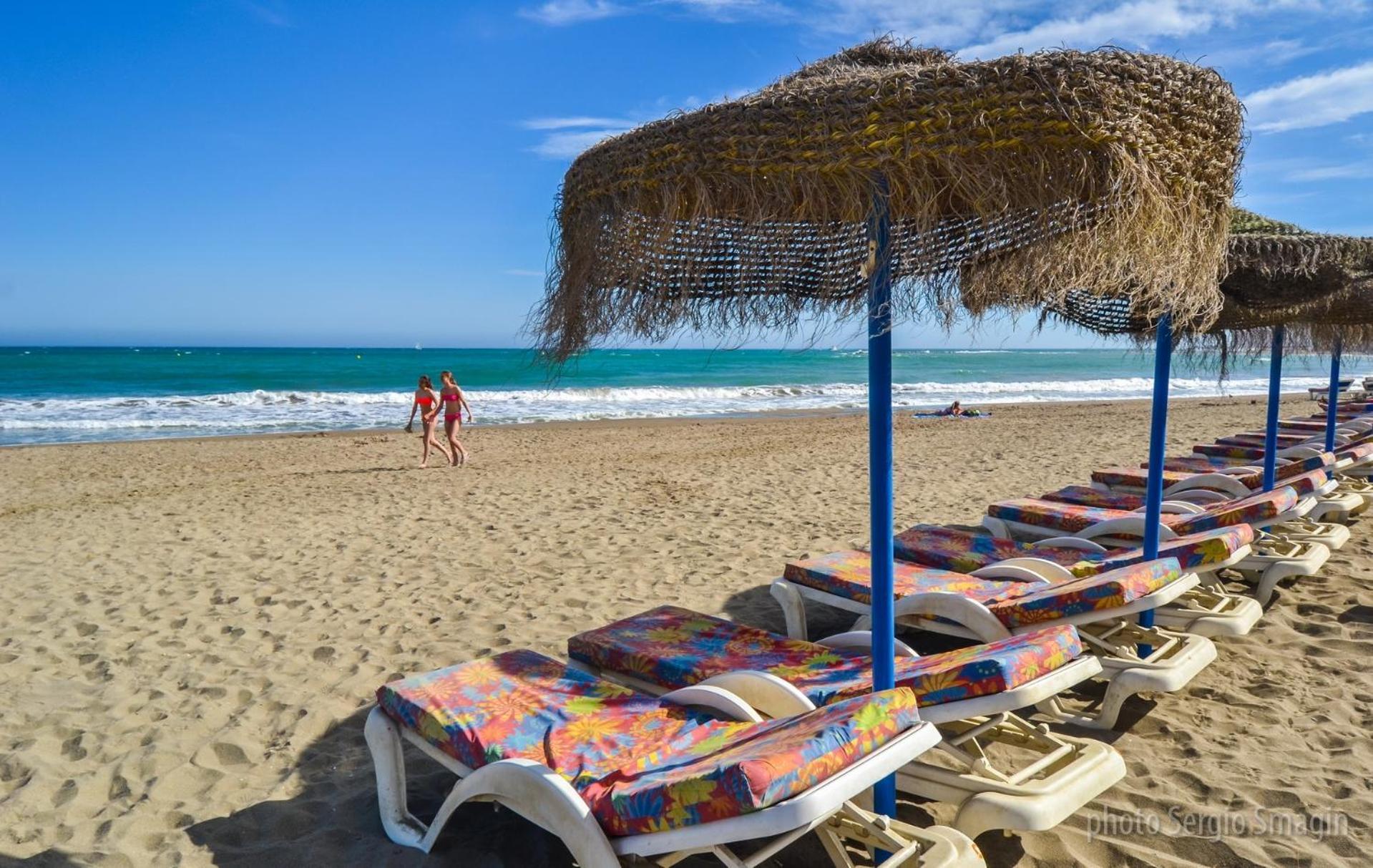 Apartamentos Los Cisnes - 2º Linea De Playa - Perfecta Ubicacion Benalmádena Zewnętrze zdjęcie