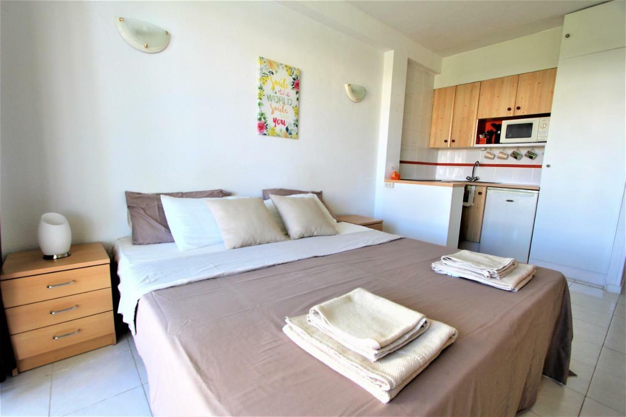 Apartamentos Los Cisnes - 2º Linea De Playa - Perfecta Ubicacion Benalmádena Zewnętrze zdjęcie