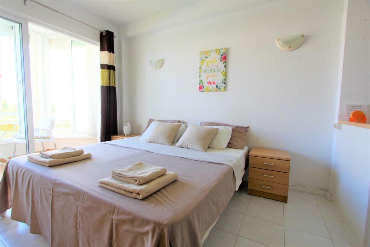 Apartamentos Los Cisnes - 2º Linea De Playa - Perfecta Ubicacion Benalmádena Zewnętrze zdjęcie