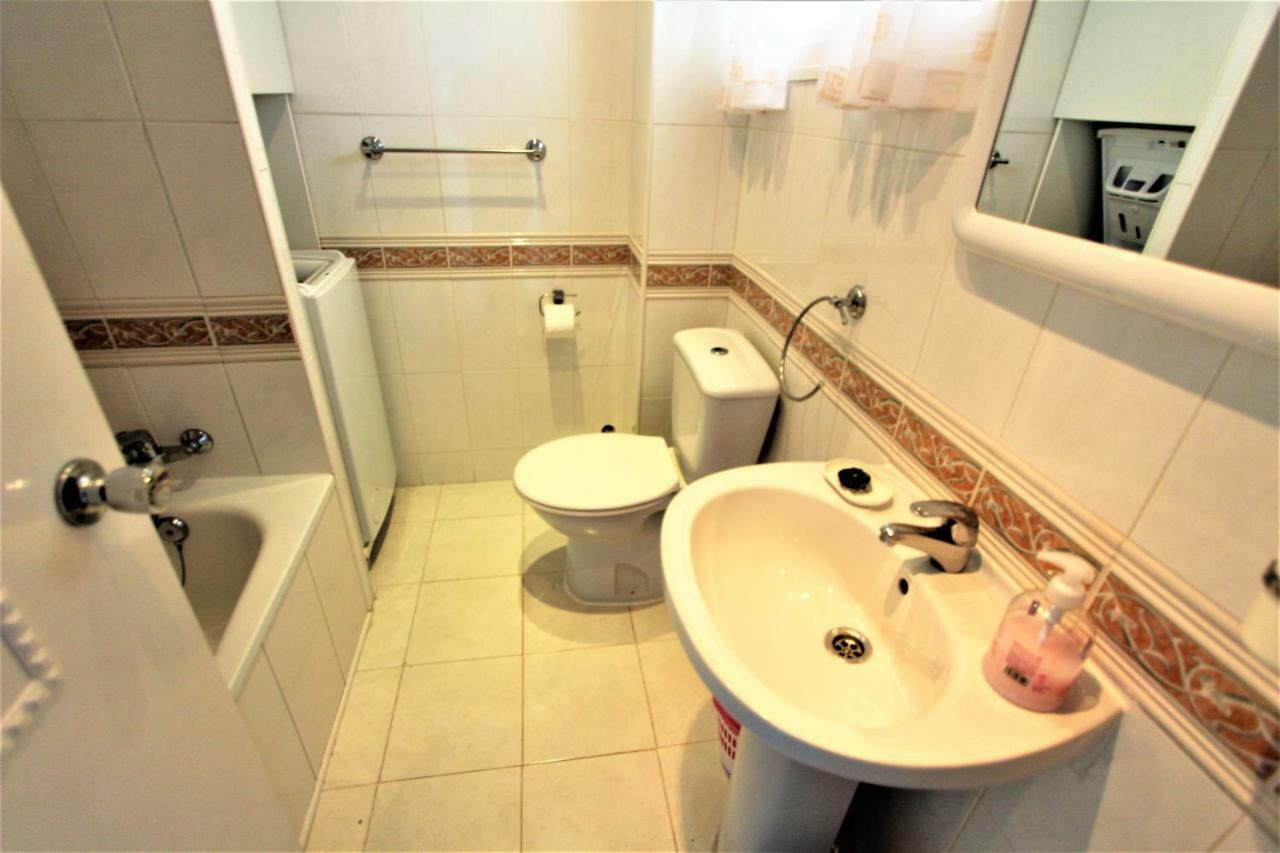 Apartamentos Los Cisnes - 2º Linea De Playa - Perfecta Ubicacion Benalmádena Zewnętrze zdjęcie